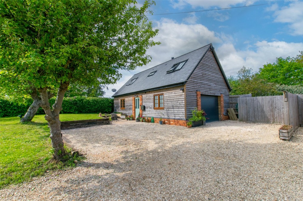 Park, Soulbury, 2 bedroom, Detached House