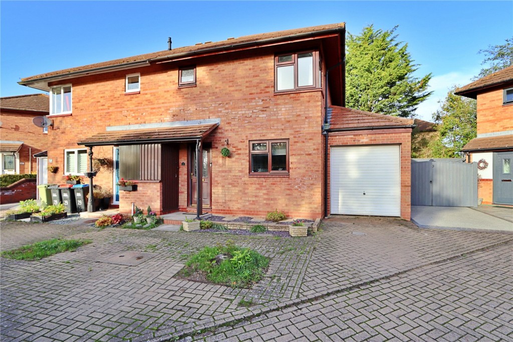 Great Holm, Milton Keynes, Buckinghamshire, 3 bedroom, Semi Detached House